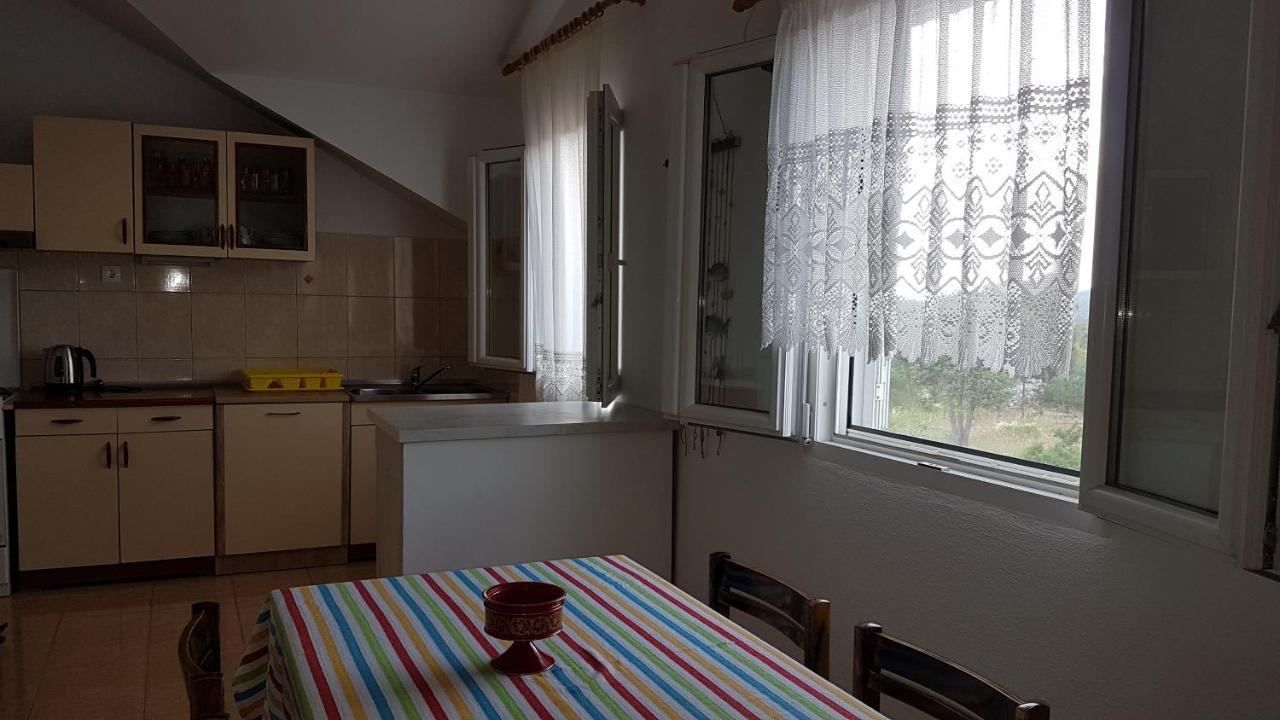 Appartamento Apartman Vojaline Milna  Esterno foto