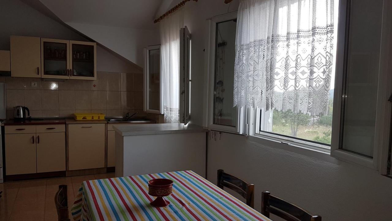 Apartman Vojaline Milna  Esterno foto